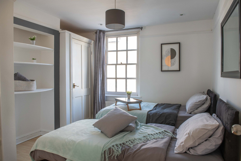 Bedroom 3, Castle House, Cambridgeshire