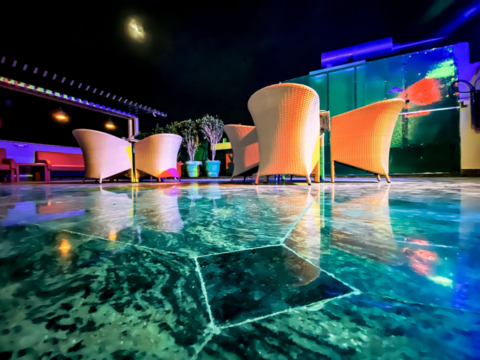 Sport & Beauty 5, Sky Suites Huda City Center, Gurgaon