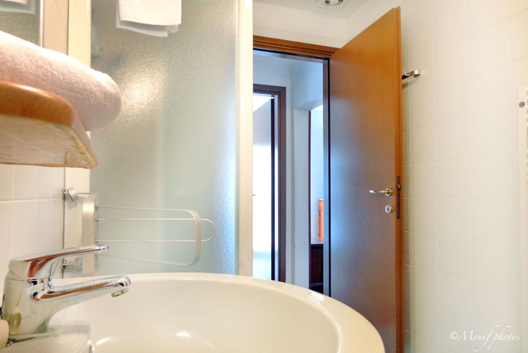 Bathroom 5, Locanda della Biscia, Ferrara