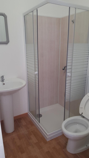Bathroom 3, Quinta do Valão, Alcobaça