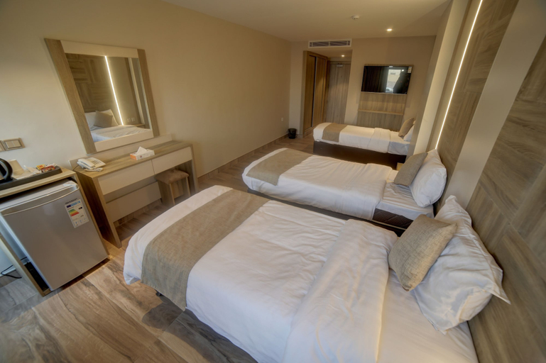 Bedroom 4, Mass Paradise Hotel, Aqaba