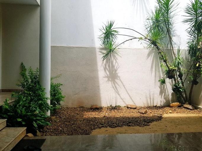 Others 5, Occazia Residence, Thimbirigasyaya