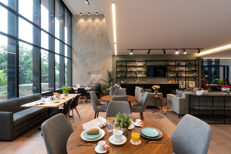Food & Drinks 5, VOTRE Hotel, Kasrouane