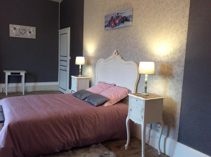Bedroom 4, Chateau de Chavannes, Nièvre