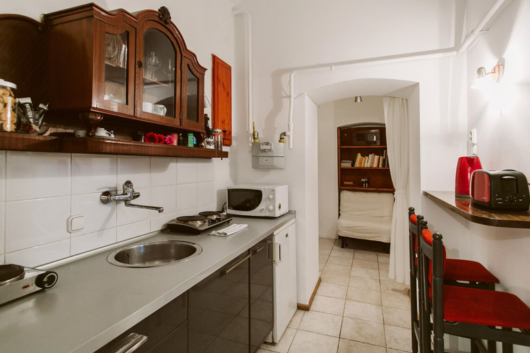 Others 4, Hunyadi 4 Apartment I., Budapesti
