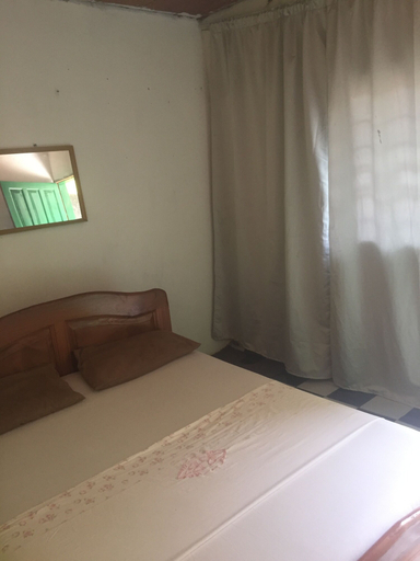 Bedroom 4, Motel Jupiter, Dja et Lobo