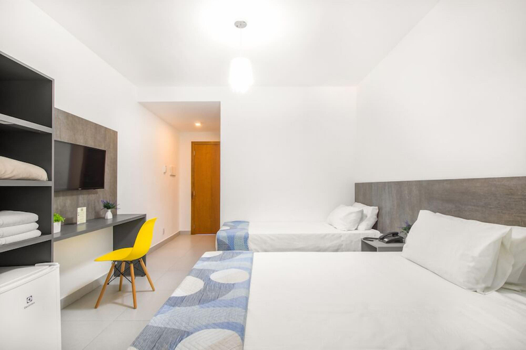 Bedroom 3, Hotel Cajueiro, Guarujá