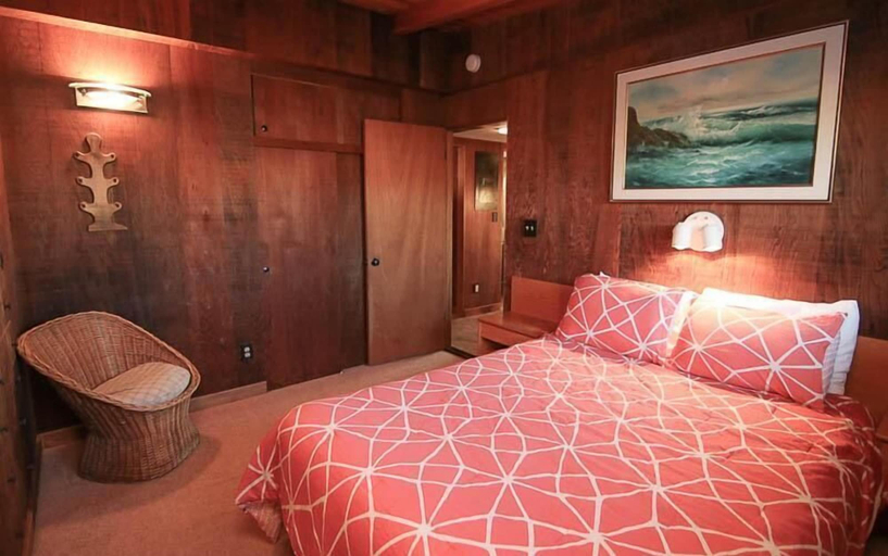 Bedroom 1, On the Sand (MCA 198), Tillamook