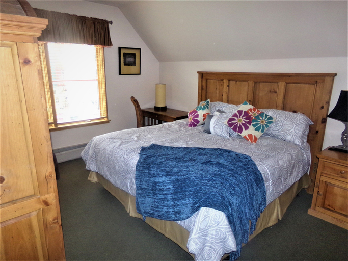 Bedroom 2, BBCS Black Bear Lodge Deluxe 2Bed 2Bath, Summit