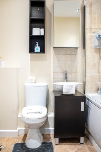 Bathroom 3, No16, Nottinghamshire