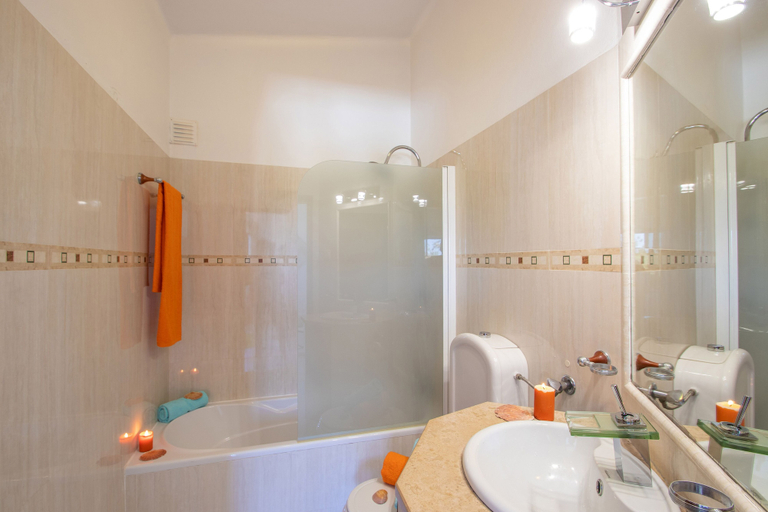 Bathroom 3, Villa Dominica, Lagoa