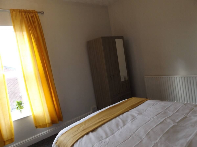 Bedroom 4, Forest Park House, Stoke-on-Trent