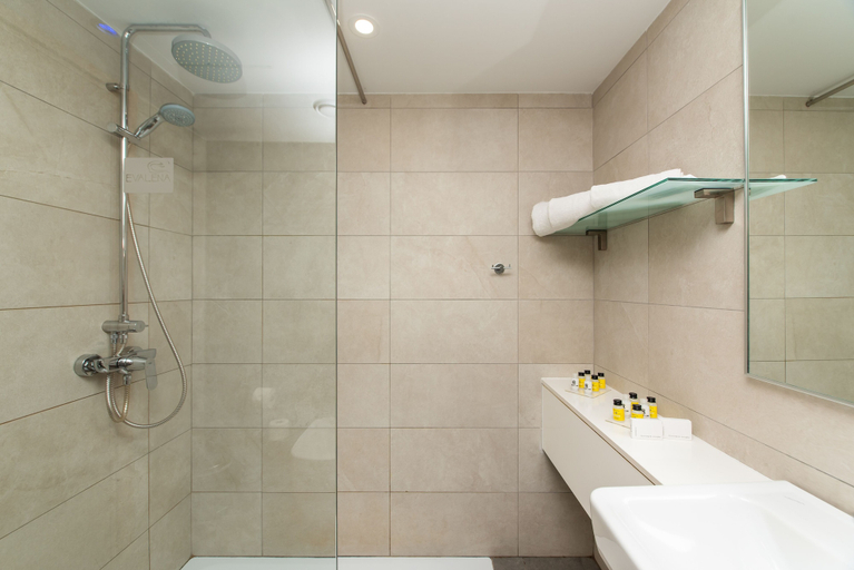 Bathroom 5, Evalena Beach Hotel