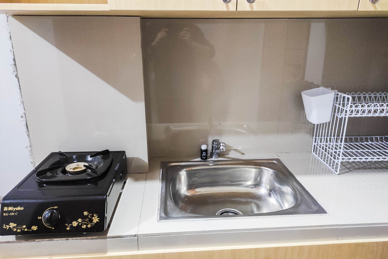 Others 5, Comfy And Minimalist Studio At Vida View Apartment, Makassar