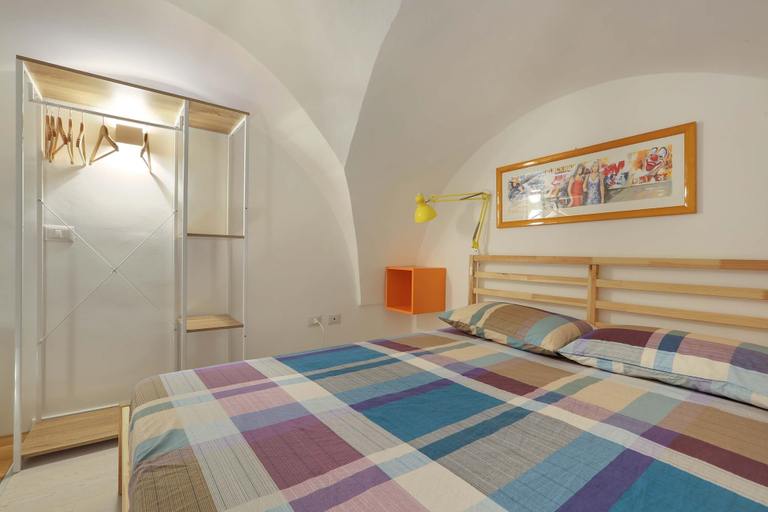 Room 2, 1991 Suite Verdi, Lecce
