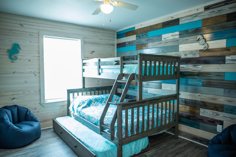 Bedroom 2, Anchor Court Cottage #8, Nueces