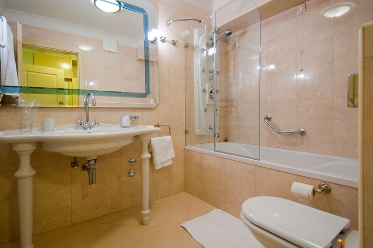 Bathroom 4, Sunceva Postelja, Brela