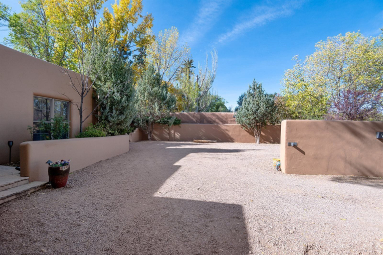 Exterior & Views 2, La Joya - Spacious and Historic Downtown Jewel, Santa Fe