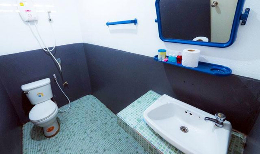 Bathroom, Asia Blue - Beach Hostel Hacienda - Bed in 4-bed Dormitory Room, Ko Phangan