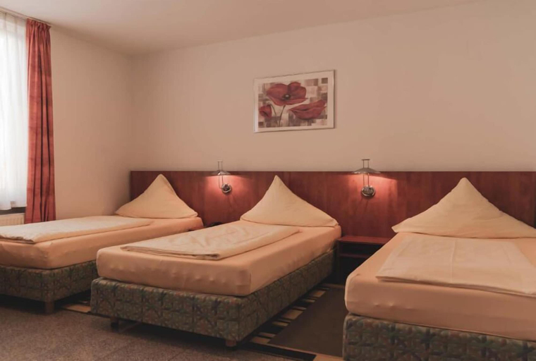 Bedroom 4, Parkhotel Friedrichstraße, Gießen