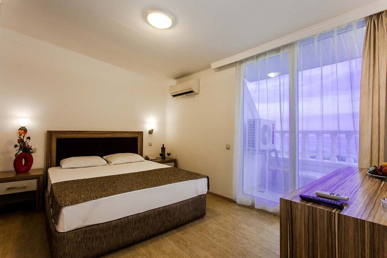 Bedroom 4, The Garden Beach Hotel, Alanya