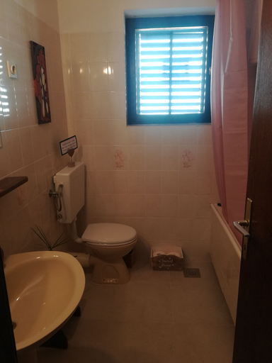 Bathroom 4, Apartments Tamara, Omiš
