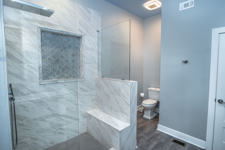 Bathroom 4, Prosperity Place Remodeled 3br 2ba Near Downtown, Bexar