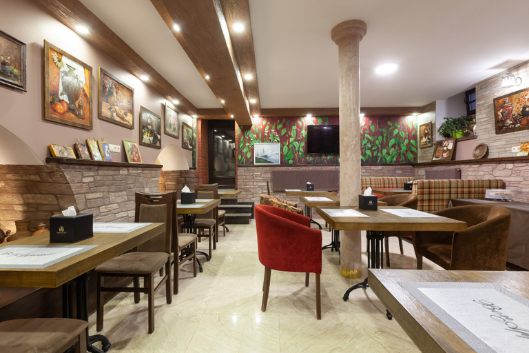 Food & Drinks 4, Amarant Hotel, Sankt-Peterburg gorsovet