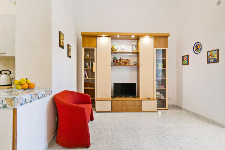 Others 4, Corso dei Mille Railway Apartment, Palermo