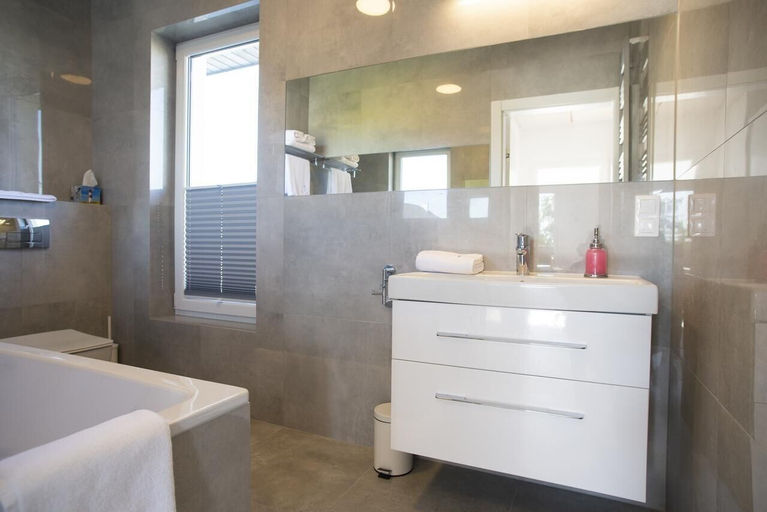 Bathroom 4, Apartament Marina - 365 PAM, Kołobrzeg