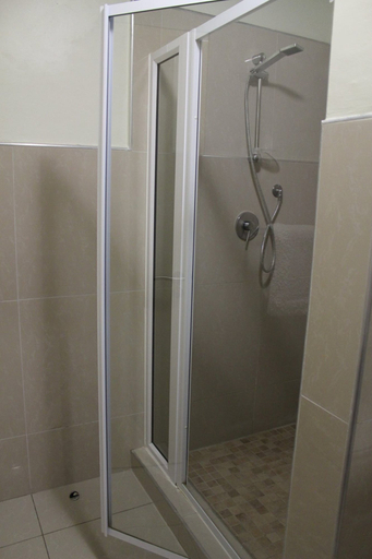Bathroom 4, Eagle Views Windhoek, Windhoek East