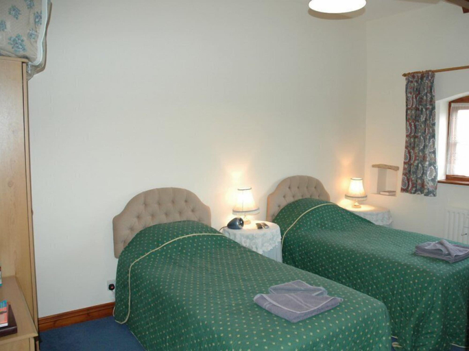 Bedroom 2, Pear Tree Farm B&B, Northamptonshire