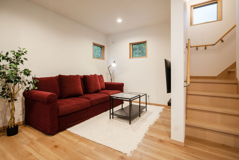 Others 5, Villars Chalet, Hakuba