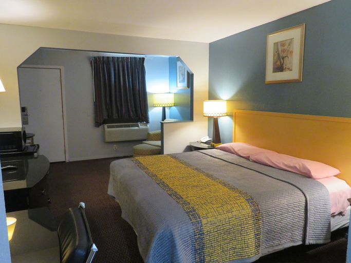 Bedroom 2, Travel Inn Motel, Jefferson