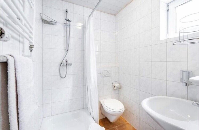 Bathroom 4, My Pension, Esslingen
