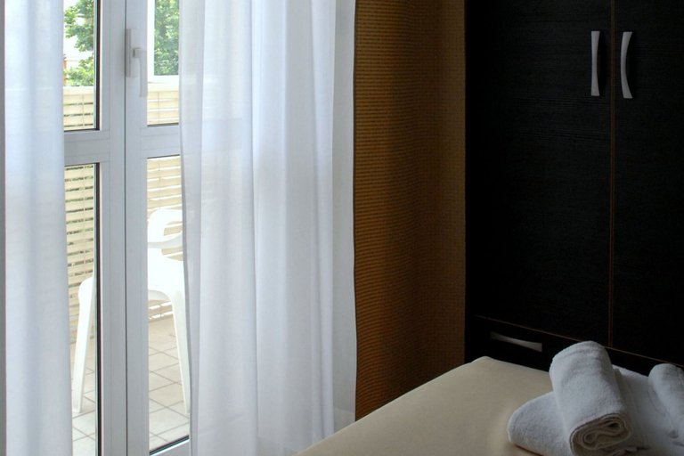 Bedroom 3, Hotel Arno, Rimini
