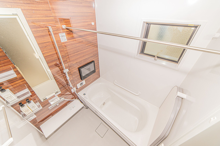 Bathroom 3, Sumida family hotel in Tokyo, Sumida