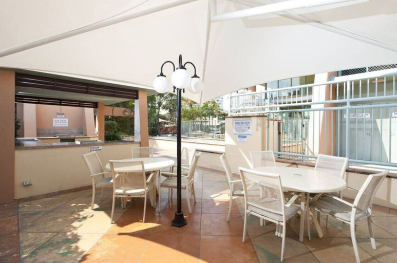 Food & Drinks, 2 and 3 Bedroom Apartments within Crown Towers, Gold Coast