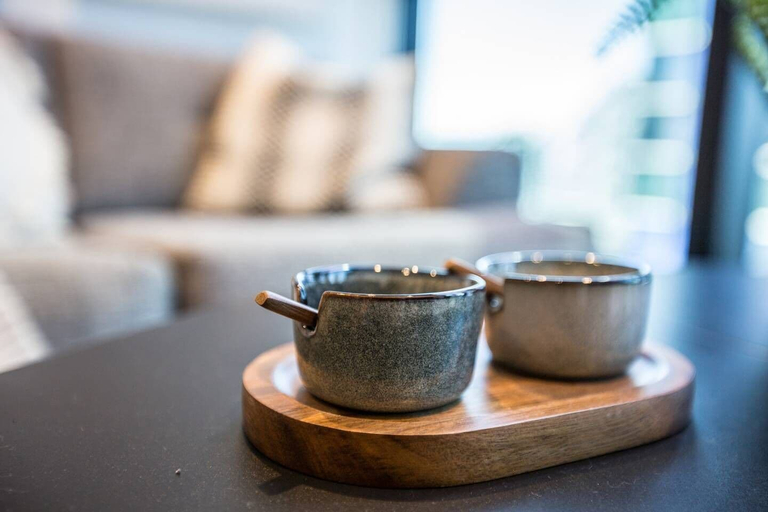 Food & Drinks 5, Cozy APT With City Views Next to Meblourne Central, Melbourne