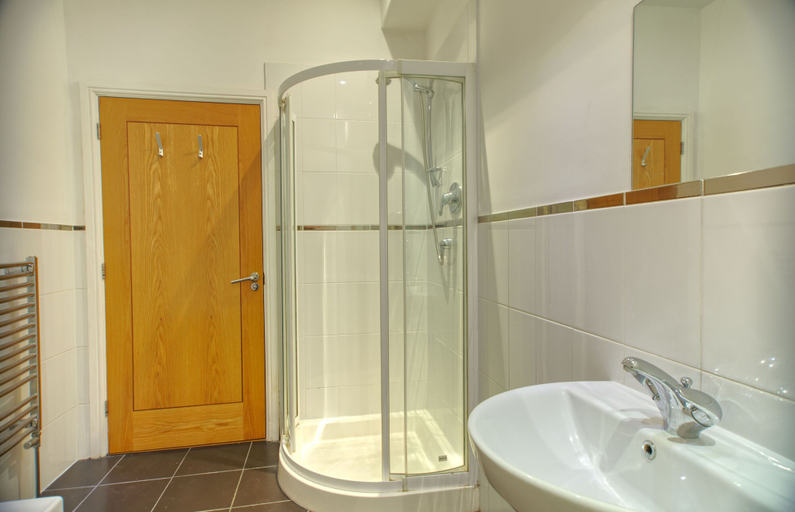 Bathroom 3, Victoria Heights, East Sussex