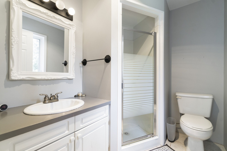Bathroom 4, Eagle River Vacation Home, Columbia-Shuswap