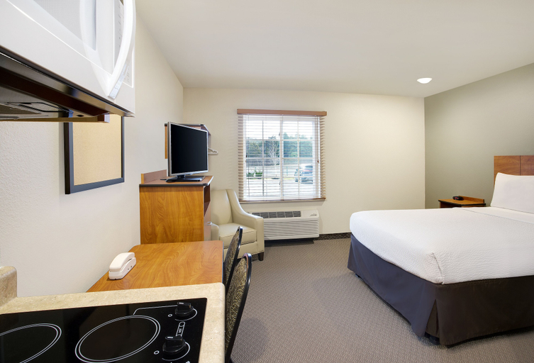 Bedroom 4, WoodSpring Suites Fredericksburg, Fredericksburg
