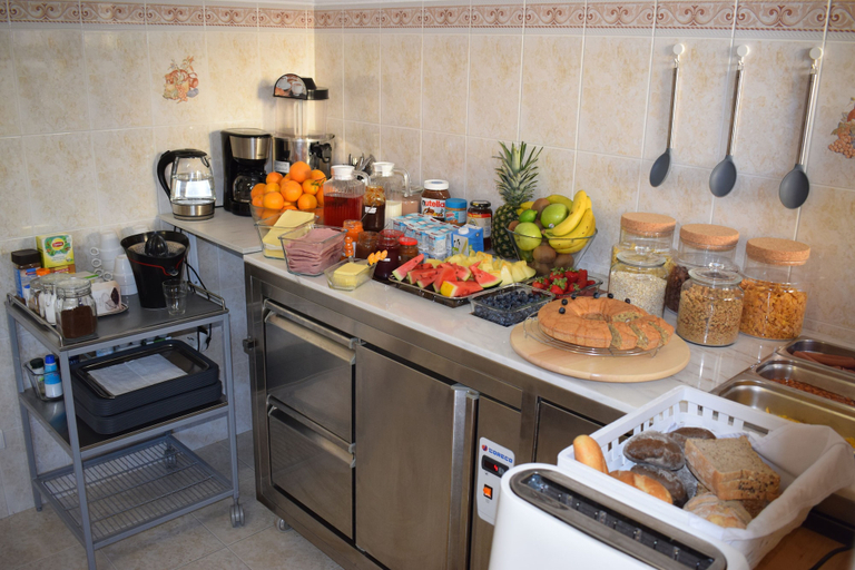 Food & Drinks, Lagos Guests B&B, Lagos