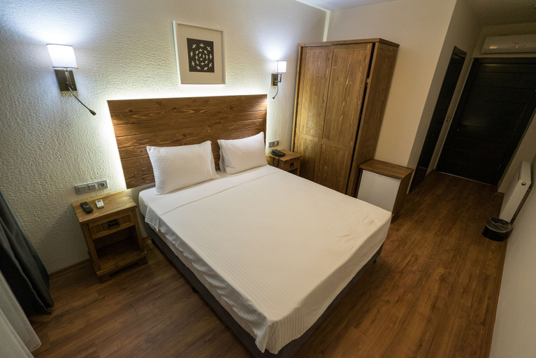 Bedroom 4, 8 Rooms Hotel, Gelibolu