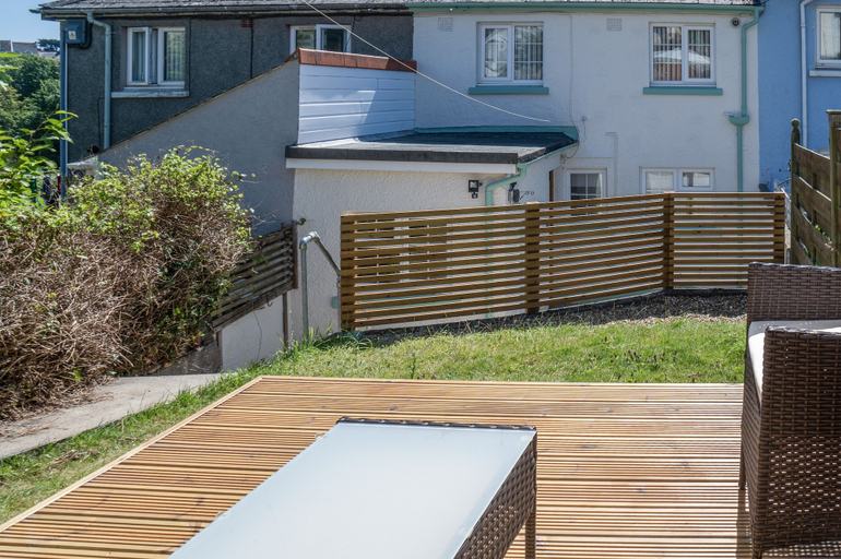 Exterior & Views 2, Newell Hill Cottage - 3 Bedroom - Tenby, Pembrokeshire