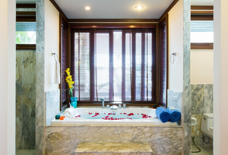 Bathroom 4, Katamanda Kata View villa E5 near kata Noi Beach, Pulau Phuket