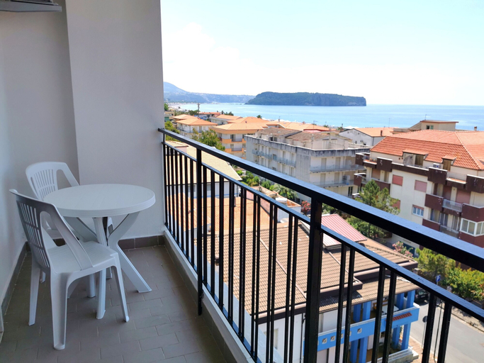 Others 5, Hotel Tea Praia, Cosenza