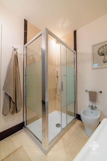 Bathroom 3, Casa Ramal, Syracuse