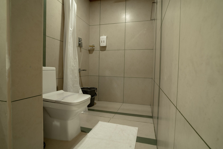 Bathroom 4, State Beach Resort & Spa, Kannur