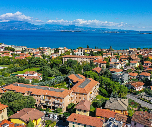 Lake view, GardaStar, Brescia